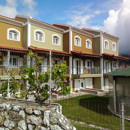 Dogis Retreat Apartman Ajía Effimía Kültér fotó
