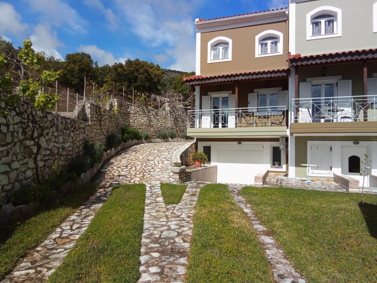 Dogis Retreat Apartman Ajía Effimía Kültér fotó