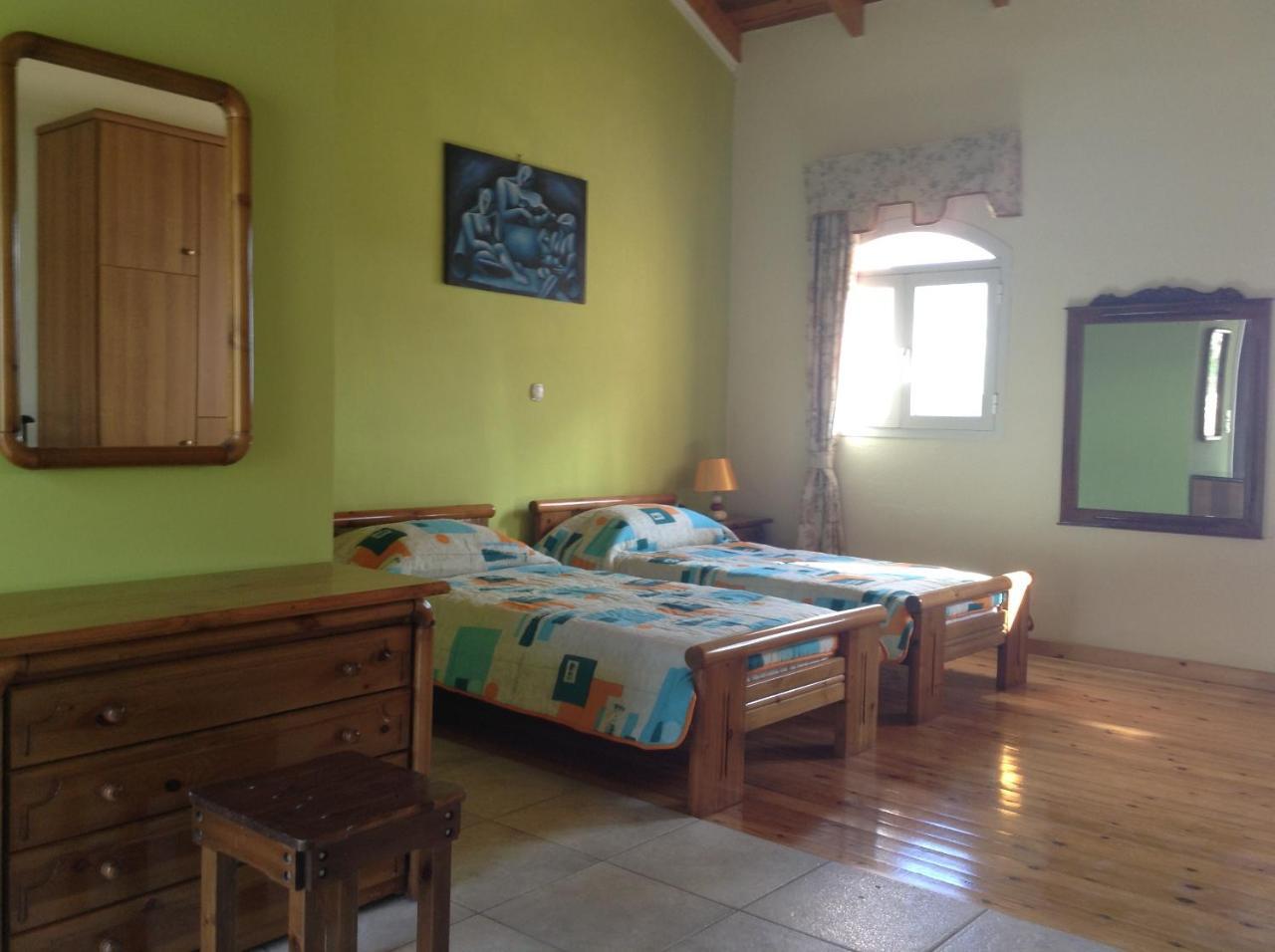 Dogis Retreat Apartman Ajía Effimía Kültér fotó