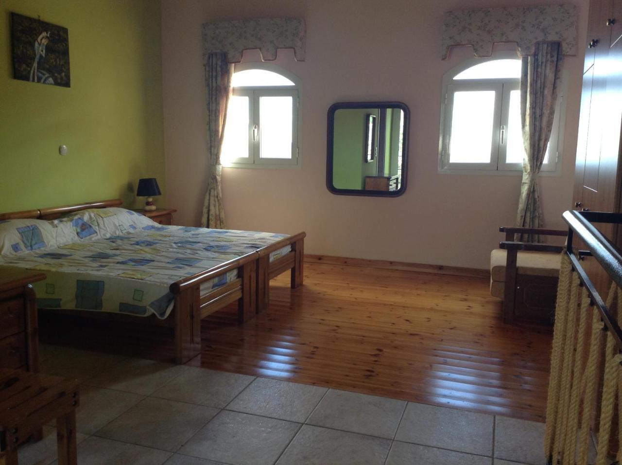 Dogis Retreat Apartman Ajía Effimía Kültér fotó